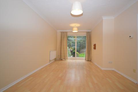 2 bedroom terraced house to rent, Parkside, Welwyn, AL6