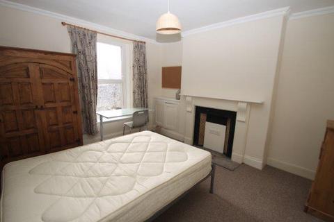 5 bedroom terraced house to rent, Furzehill Road, Plymouth PL4