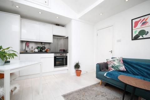 2 bedroom flat to rent, Prince of Wales Road, Kentish Town, NW5