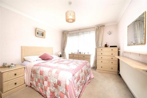 2 bedroom apartment for sale, Gallus Close, Winchmore Hill, London, N21