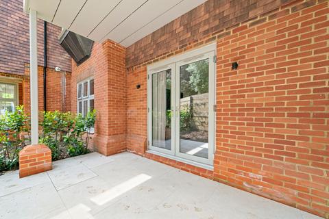 undefined, Holtwood Road, Oxshott, KT22