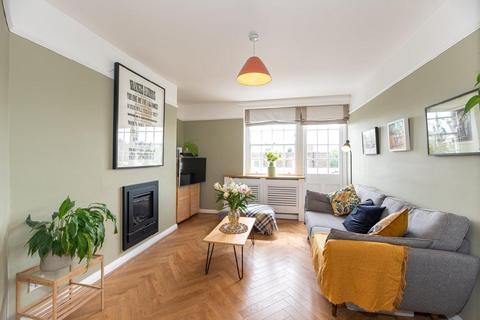 Hazellville Road, Whitehall Park, London, N19