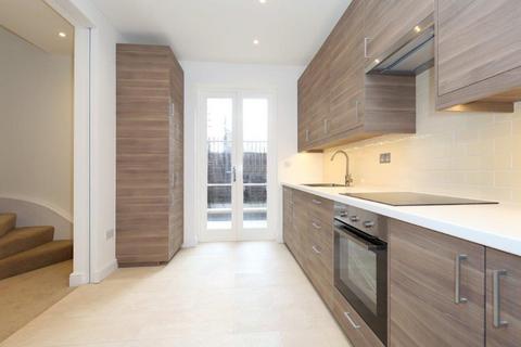 3 bedroom terraced house to rent, Regency Place, Westminster, London, SW1P