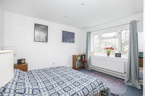 2 bedroom apartment for sale, Sylvan Hill , Crystal Palace, London, SE19