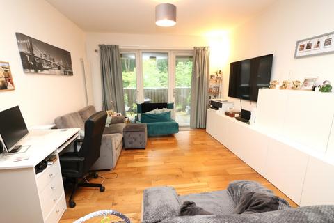 2 bedroom flat to rent, Clock House Gardens, Welwyn, AL6