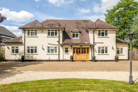 4 bedroom detached house for sale, New Road, Weston Turville, Buckinghamshire, HP22