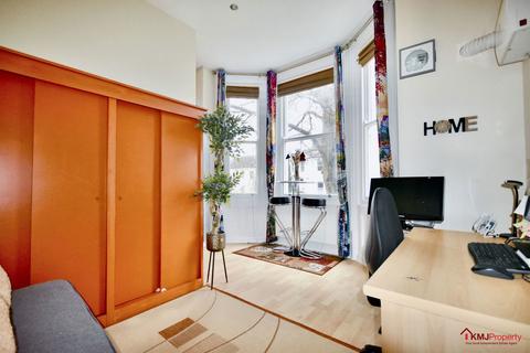 1 bedroom flat for sale, Grosvenor Court, Upper Grosvenor Road