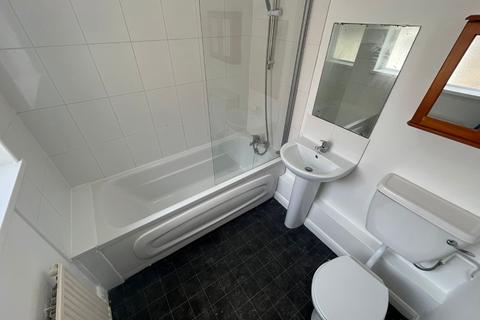 2 bedroom end of terrace house to rent, Castle Grove, Perth Street West, Hull, East Riding of Yorkshi, HU5