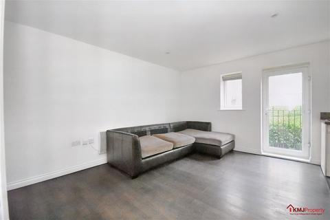 2 bedroom apartment for sale, Queripel Close, Tunbridge Wells