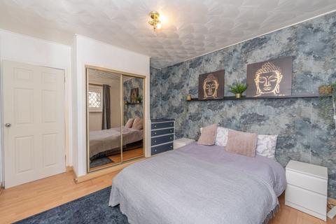 2 bedroom flat to rent, Drygate, Dennistoun, Glasgow, G4