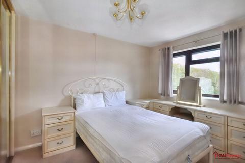 40 Medway Drive, Forest Row, RH18 5NT