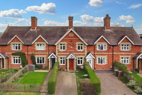 3 bedroom terraced house for sale, Benhall Mill Road, Tunbridge Wells