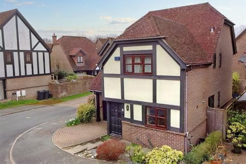 4 bedroom detached house for sale, Court Meadow Close, Rotherfield