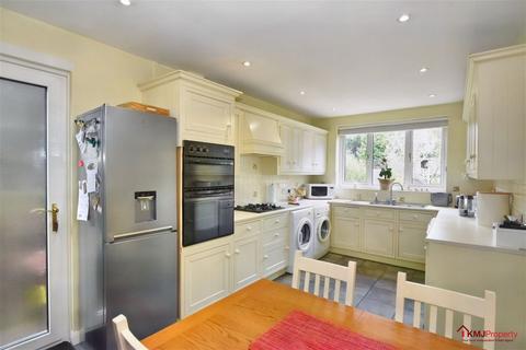 4 bedroom semi-detached house for sale, Ashley Gardens, Rusthall, Tunbridge Wells TN48TY