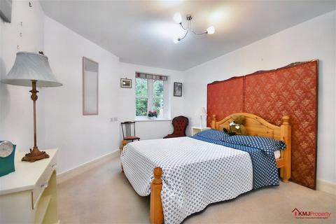 1 bedroom apartment for sale, Ridgeway Court, Heathfield, East Sussex, TN21 8NB