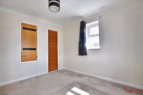 1 bedroom semi-detached house for sale, The Shires, Paddock Wood, Tonbridge, TN12 6YD