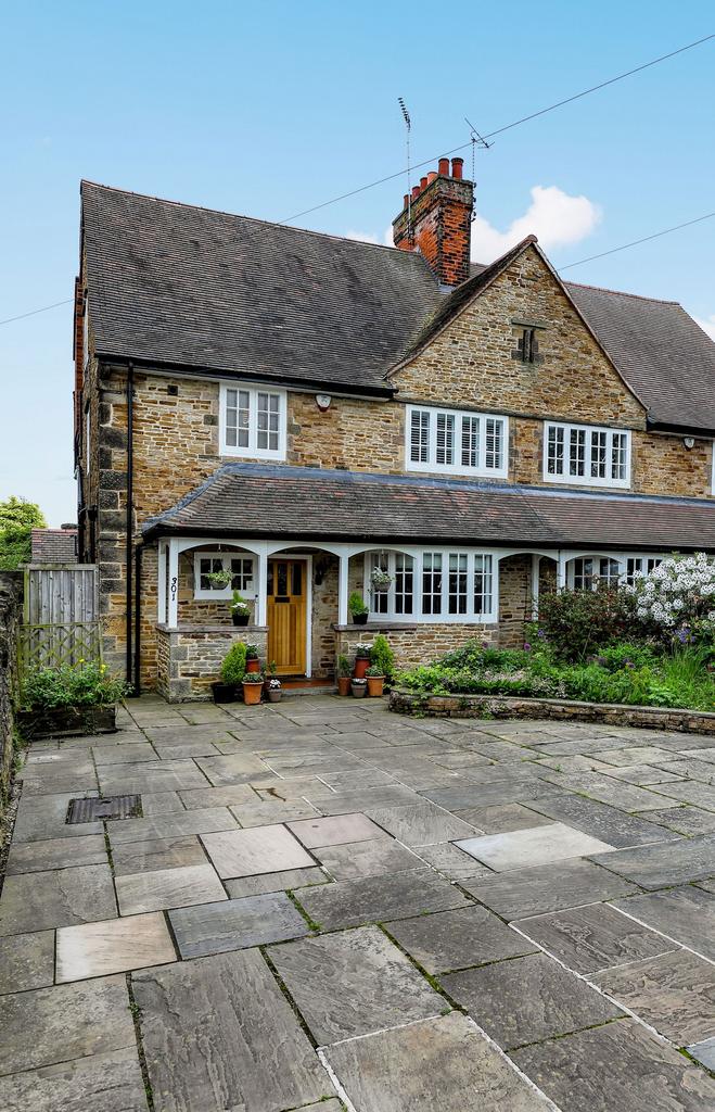 Old Hall Road, Ashgate, Chesterfield... 4 bed semidetached house for