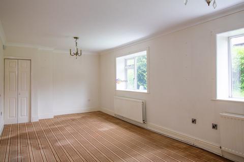 3 bedroom semi-detached house for sale, De Warren Place, Harthill, S26