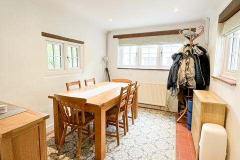 2 bedroom cottage for sale, Long Crendon, Buckinghamshire