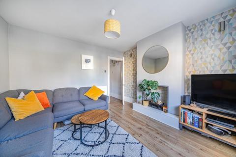 67 Thayers Farm Road, Beckenham, BR3 4LY