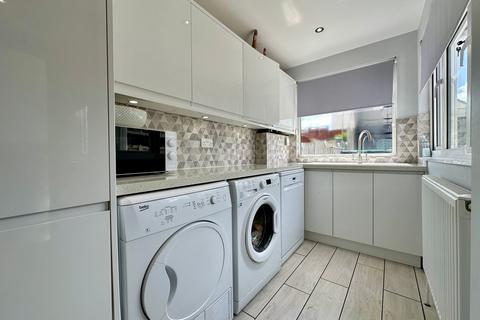 32 Darell Way, Billericay, CM11 2JT
