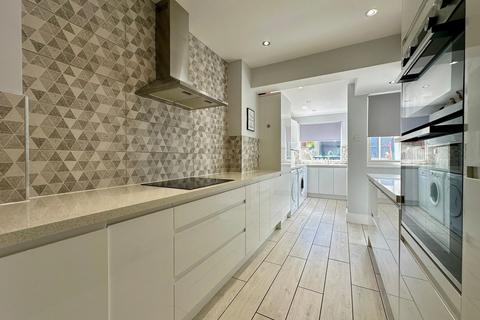 32 Darell Way, Billericay, CM11 2JT