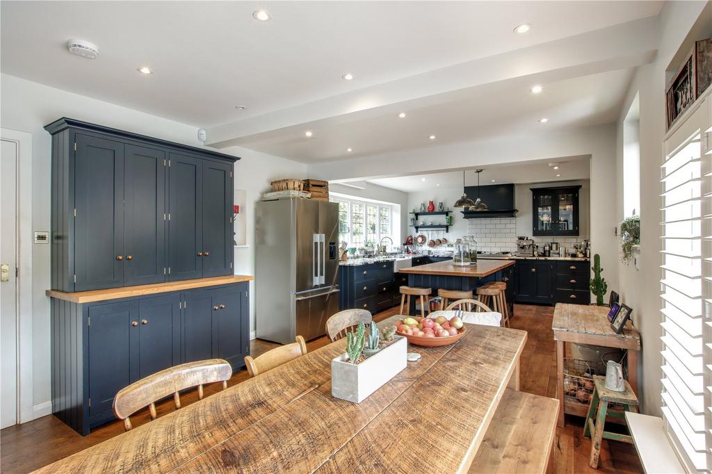 Kitchen/Breakfast Rm