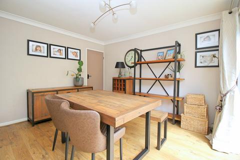 27 Effingham Road, Harden, Bingley, BD16 1LQ