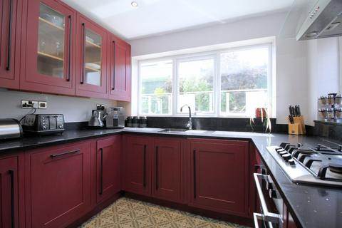27 Effingham Road, Harden, Bingley, BD16 1LQ