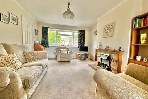 3 bedroom terraced house for sale, Lyndale Close, Milford on Sea, Lymington, Hampshire, SO41
