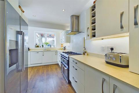 2 Elmsway, Bournemouth, BH6 3HU