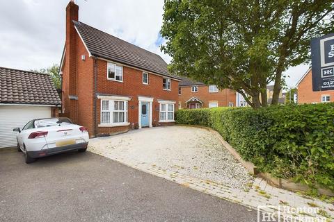 4 bedroom detached house for sale, Royal Oak Chase, Laindon Park, Laindon