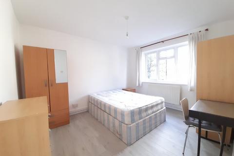 3 bedroom apartment to rent, Caldwell Street, London SW9