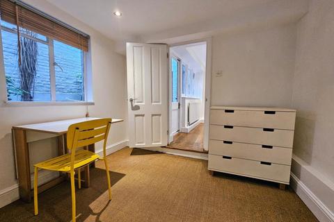 2 bedroom apartment to rent, Balcombe Street,  London,  NW1