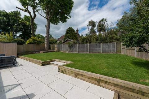 34 Blake Close, Walmer, Deal, CT14 7UB