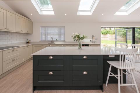 34 Blake Close, Walmer, Deal, CT14 7UB