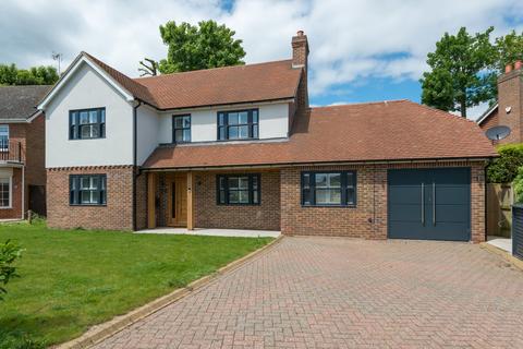 34 Blake Close, Walmer, Deal, CT14 7UB