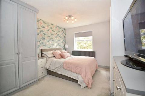 4 bedroom detached house for sale, College Lawns, Leeds