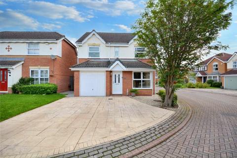 4 bedroom detached house for sale, College Lawns, Leeds