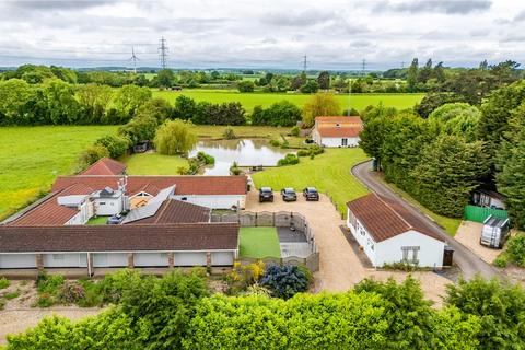 4 bedroom bungalow for sale, Carr Lane, Healing, Grimsby, Lincolnshire, DN41