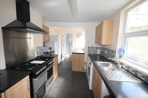 5 bedroom terraced house to rent, Mount Street, Plymouth PL4