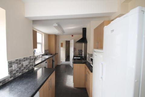 5 bedroom terraced house to rent, Mount Street, Plymouth PL4