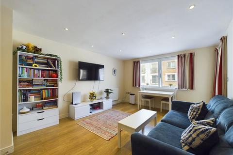 2 bedroom apartment for sale, Newport Avenue, London