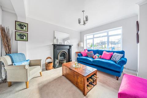 undefined, Bowyer Crescent, Denham