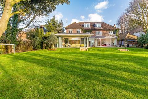 5 bedroom detached house to rent, Longwood Drive, London, SW15