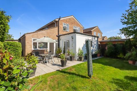 3 bedroom detached house for sale, Royle Close, Chalfont St. Peter, Buckinghamshire, SL9