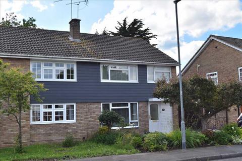 3 bedroom semi-detached house for sale, Linnet Drive, Chelmsford