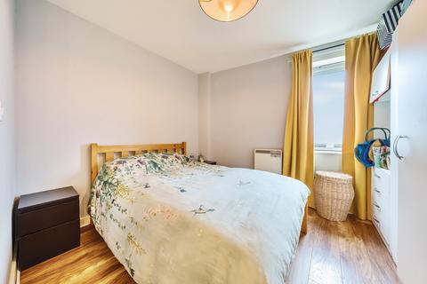 2 bedroom apartment for sale, Ebbett Court, Victoria Road, London, W3