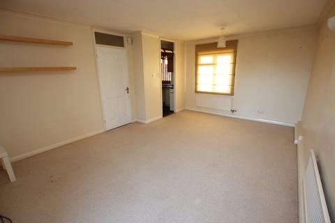 2 bedroom flat to rent, Ivel Close, Langford, SG18