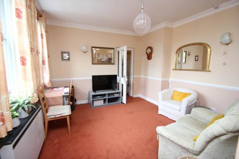 2 bedroom apartment for sale, Cambridge Road, Southend On Sea